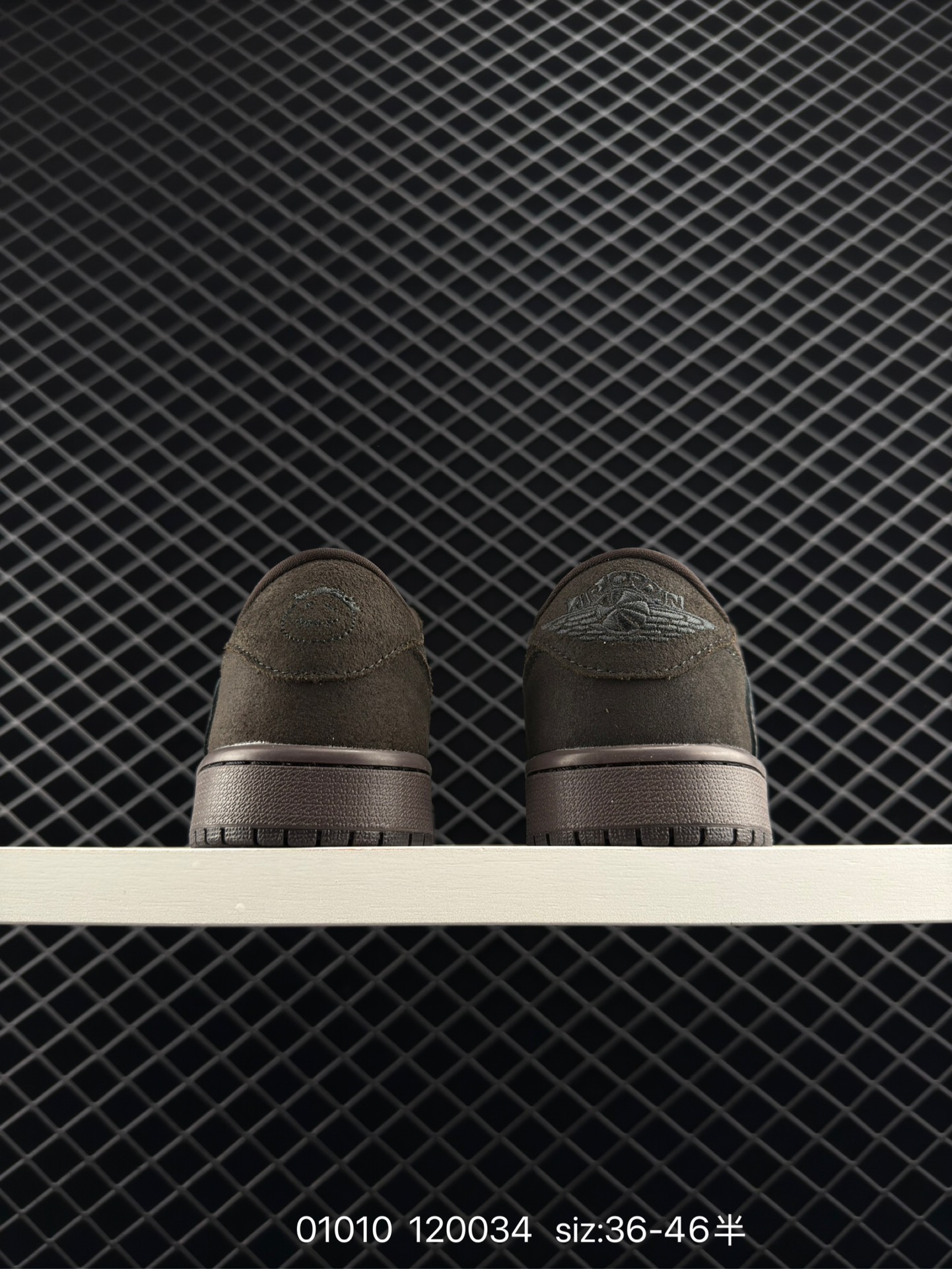 Travis Scott x Air Jordan 1 ” Reverse Mocha “